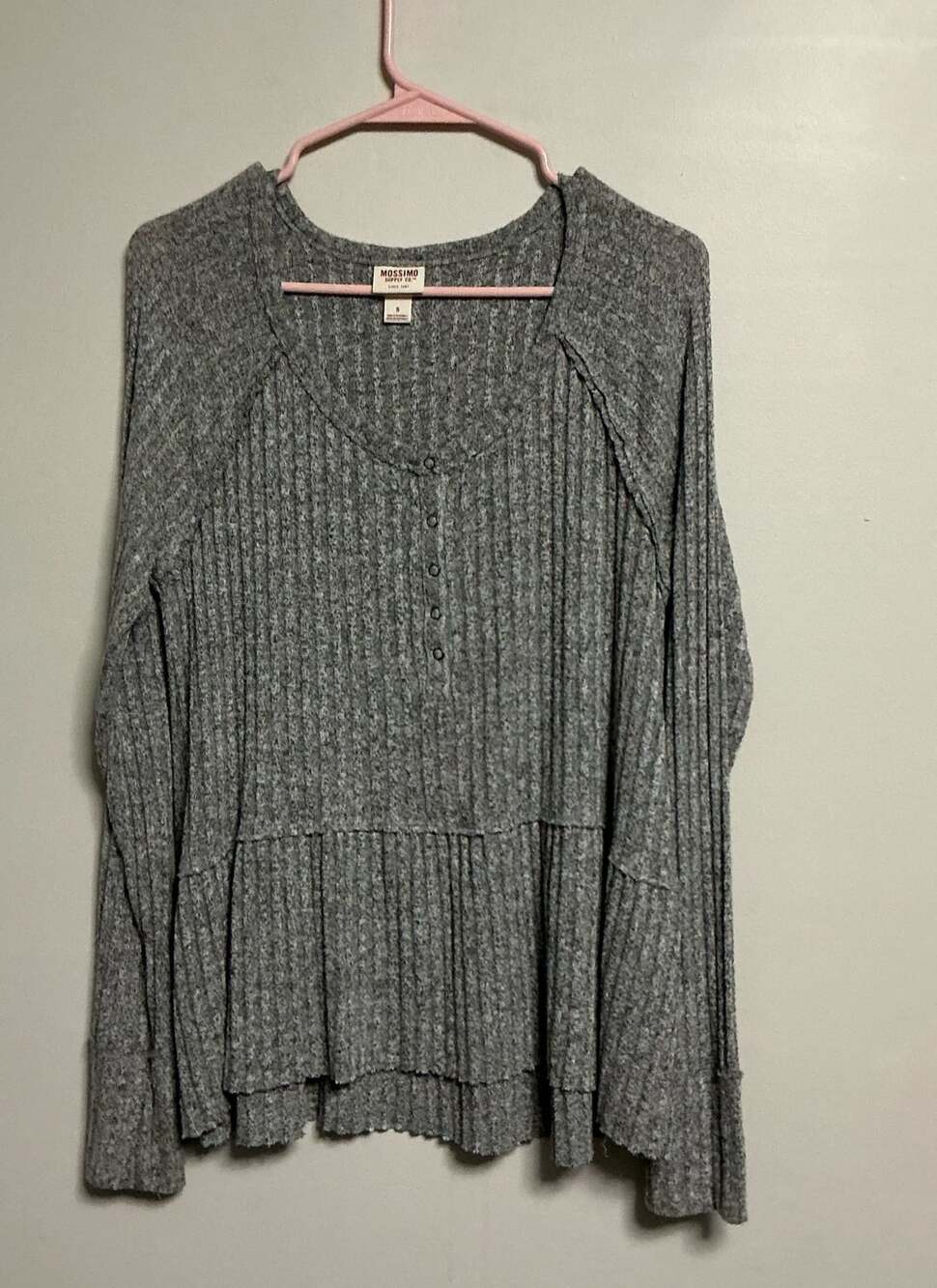 Mossimo Supply Co. V-Neck Henley Peplum Top Size S Gray